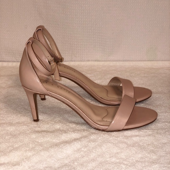 Kelly & Katie Light Pink Heels - Picture 3 of 3